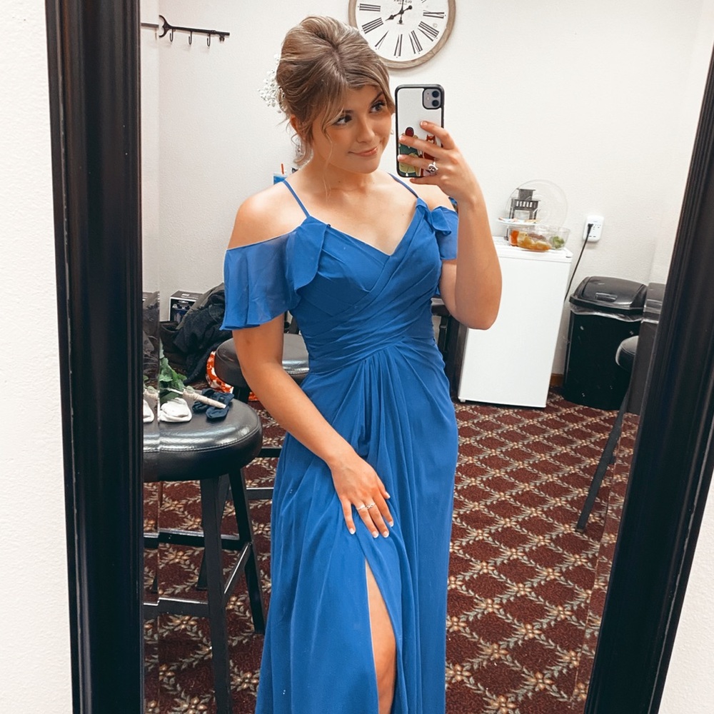 Meet your Posher, Cassandra